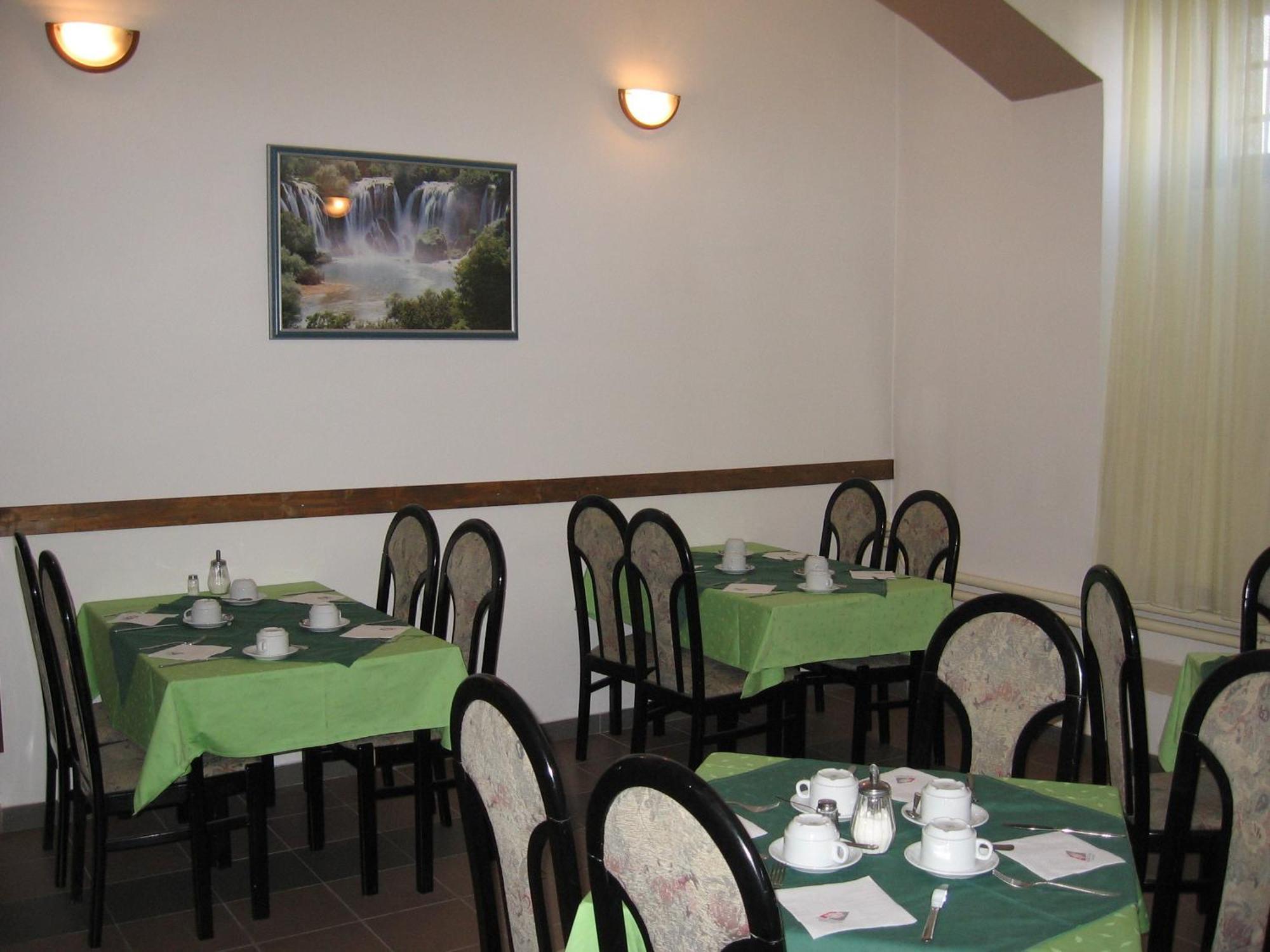 Hotel Veli Jože Pula Exteriér fotografie